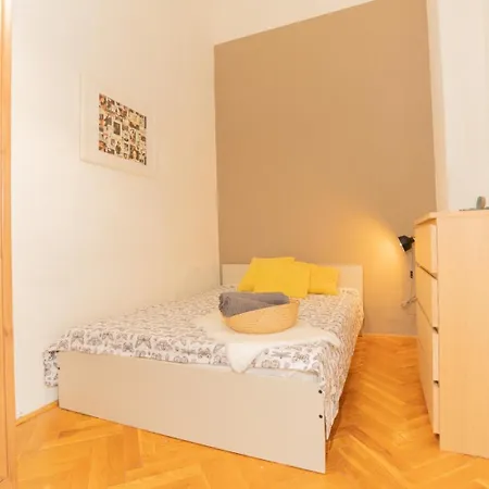 Apartament Vaci Utca Street Full Centrum