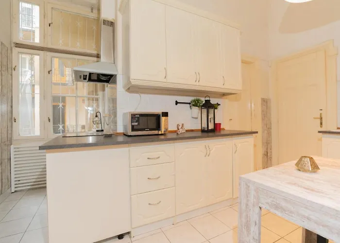 Appartamento Vaci Utca Street Full Centrum *